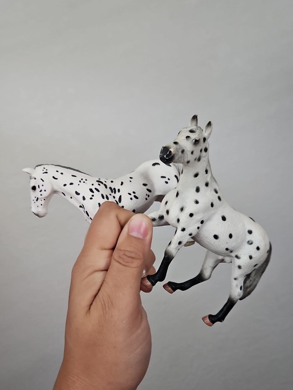 Lot Of Schleich And Mojo Stallions, Mares, And Babies For Colldction Or Play Toy - Picture 5 of 5